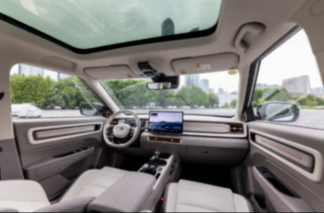 當汽車駛入潮玩牧場,吉利新車發布會玩成「甜蜜派對」