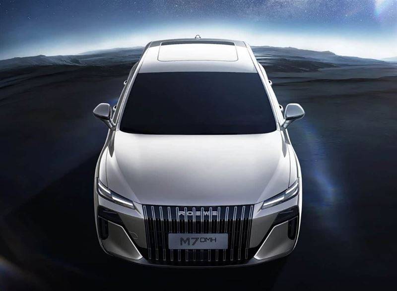 設計躍升重新定義產品,榮威M7 DMH盡顯豪華風范