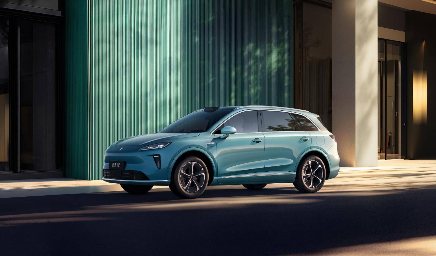 把錢包準備好 四款中型SUV新車來襲 一汽紅旗HS6 PHEV領銜