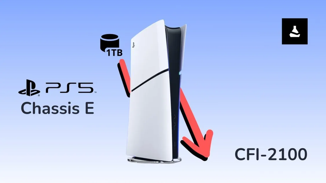 消息稱索尼新款PS5數字版主機本月發布,存儲縮至825GB Image d'illustration montrant le visuel de la PS5 Slim Digitale avec une flèche allant vers le bas pour signifier que l'espace de stockage va baisser sur la nouvelle version Châssis E (CFI-2100).