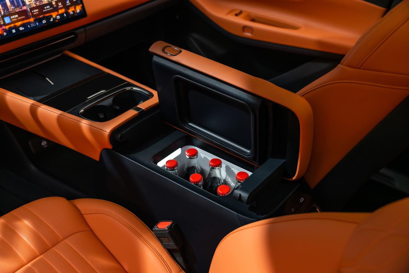 全新有為 進階無界，全新領克08 EM-P 15.98萬元起正式上市