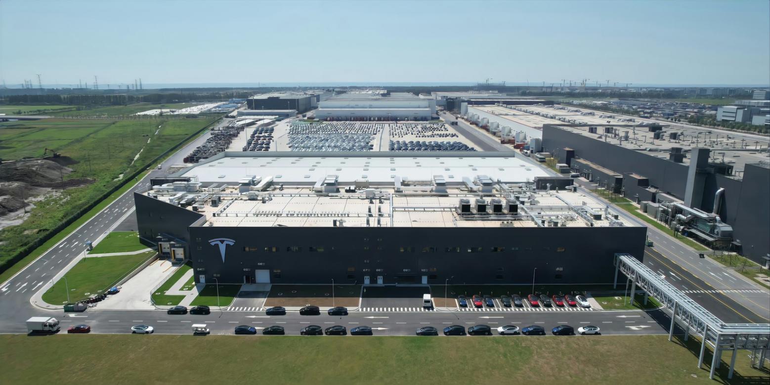 汽車數據,竟在“左右互博”? 汽車數據,竟在“左右互博”?