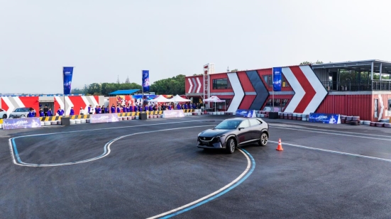 長安馬自達2025粉絲盛典盛大開幕 400萬中國用戶共啟品牌新程 長安馬自達2025粉絲盛典盛大開幕 400萬中國用戶共啟品牌新程